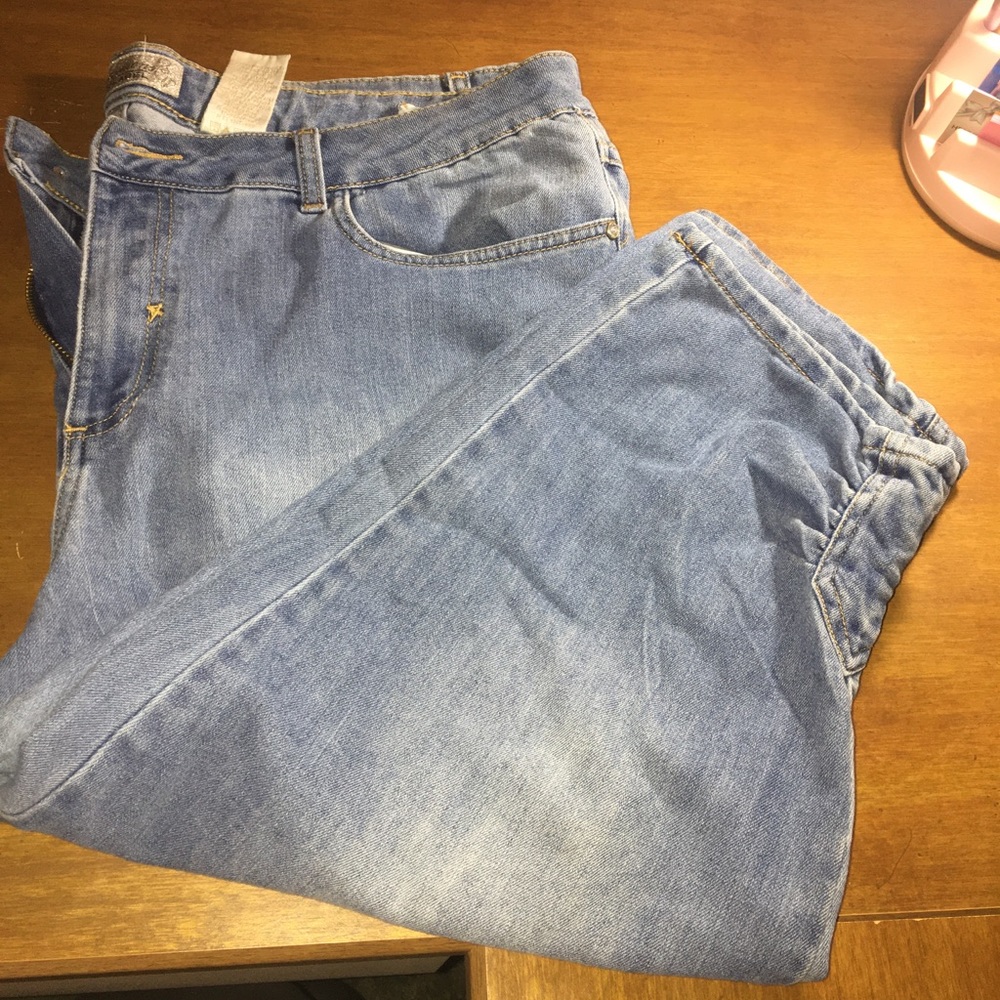 Phat fashions capris